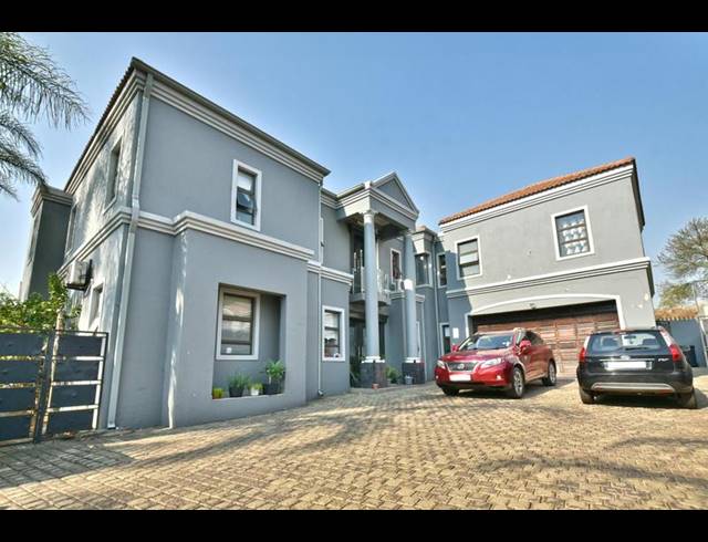 5 BEDROOM HOUSE FOR SALE IN WOODMEAD